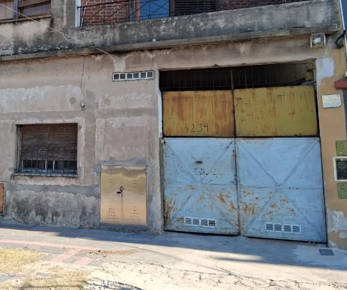 CASA DE 3 AMBIENTES CON GALPON DE 260M2 MAS TERRENO LINDERO DE 260M2 3