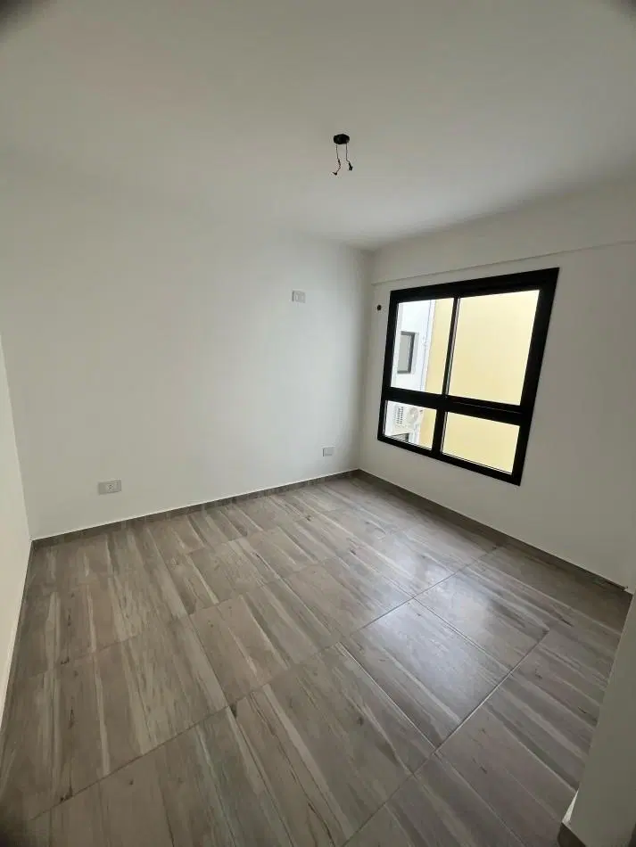 MONOAMBIENTE EN 1° PISO, DTO E, CONTRAFRENTE, 21M2. 4