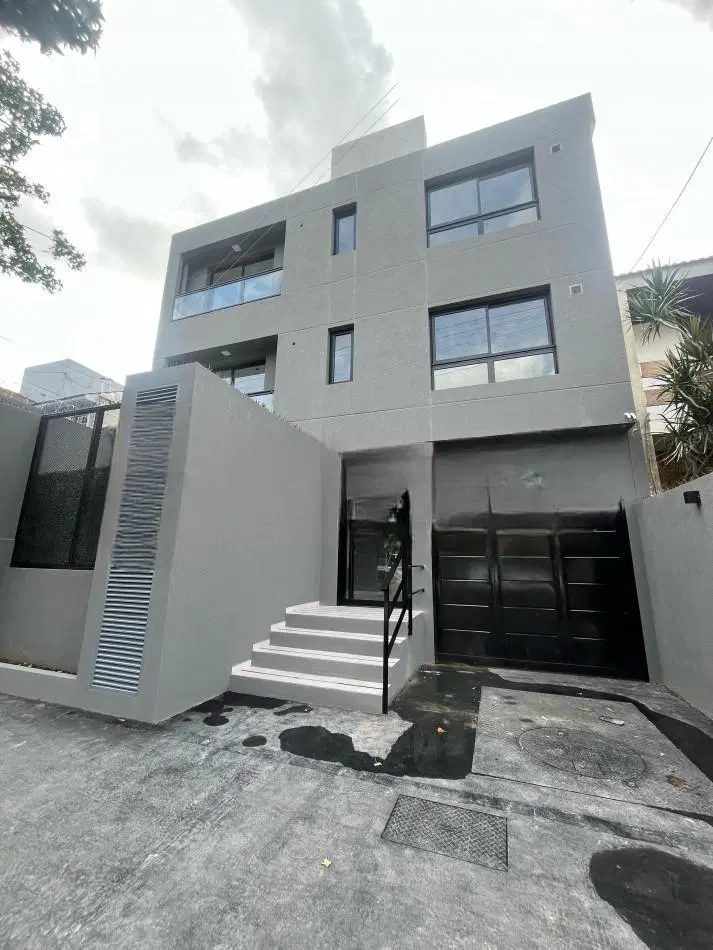 MONOAMBIENTE EN 1° PISO, DTO E, CONTRAFRENTE, 21M2. 2