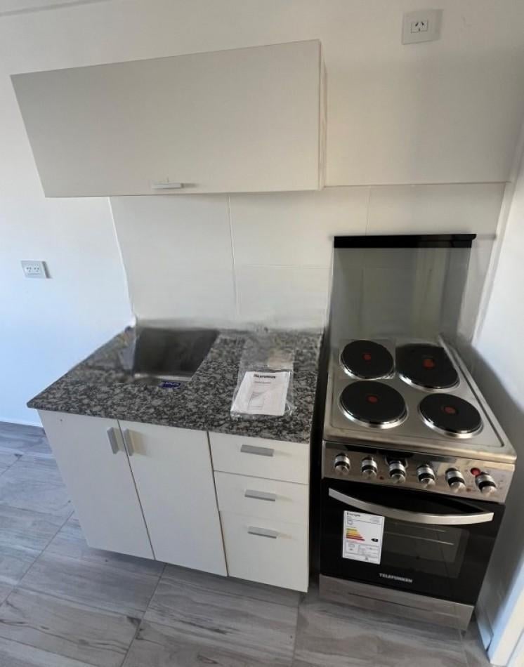 MONOAMBIENTE EN PLANTA BAJA , CONTRAFRENTE, CON PATIO, 48M2.