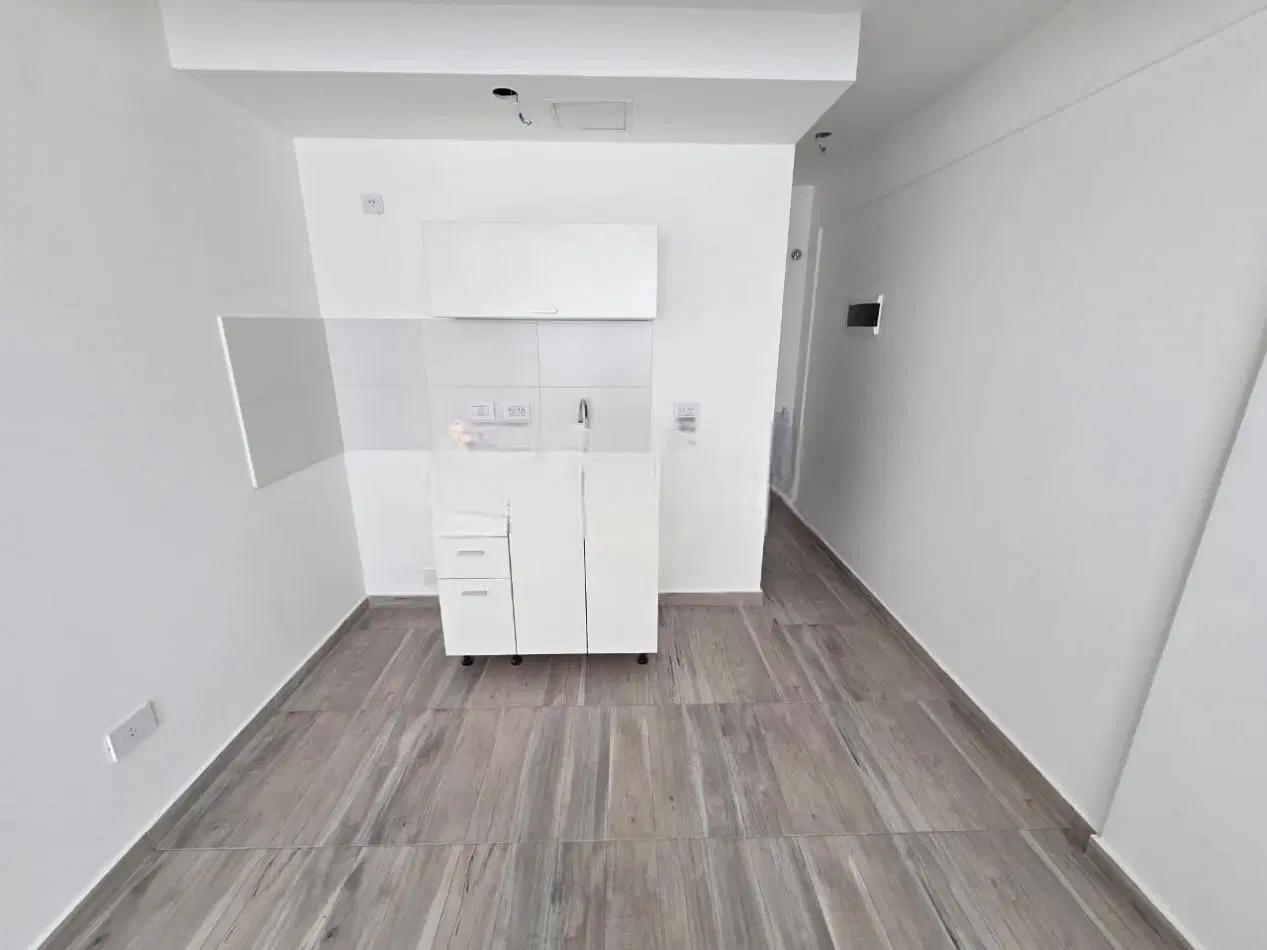 MONOAMBIENTE A ESTRENAR, EN 2° PISO, DTO B, AL FRENTE, 21M2. 3
