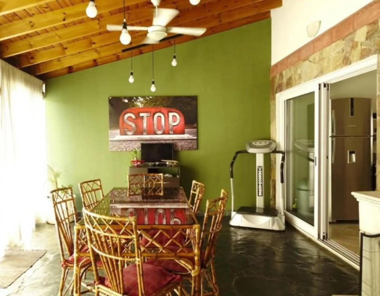 Foto de CASA DE 4 AMBIENTES MAS DEPARTAMENTO DE 2 AMBIENTES AL FONDO., imagen 4