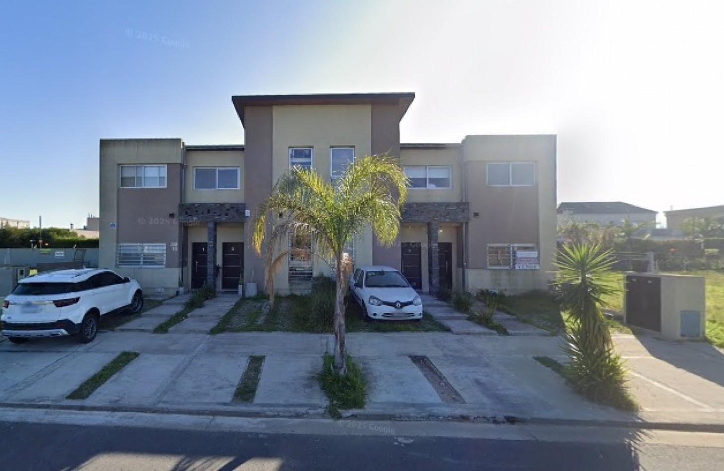 Foto de EXCELENTE DUPLEX DE 4 AMBIENTES AL FRENTE SOBRE LOS LOTES EXTERNOS DEL, imagen 1