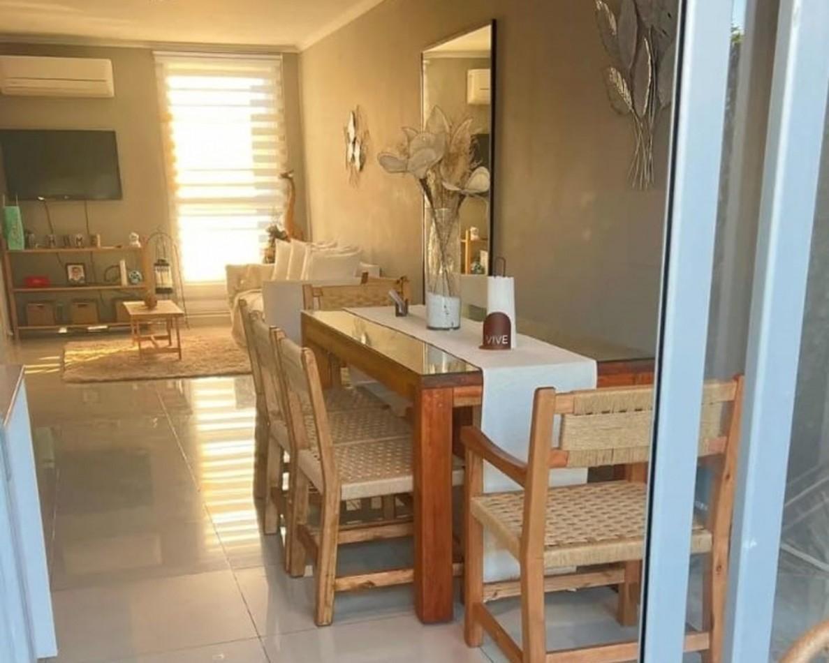 Foto de EXCELENTE DUPLEX DE 4 AMBIENTES AL FRENTE SOBRE LOS LOTES EXTERNOS DEL, imagen 5