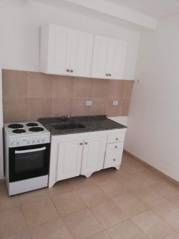 Foto de DEPARTAMENTO MONOAMBIENTE DIVIDIDO, 2° PISO CON BALCON AL CONTRAFRENTE, imagen 5