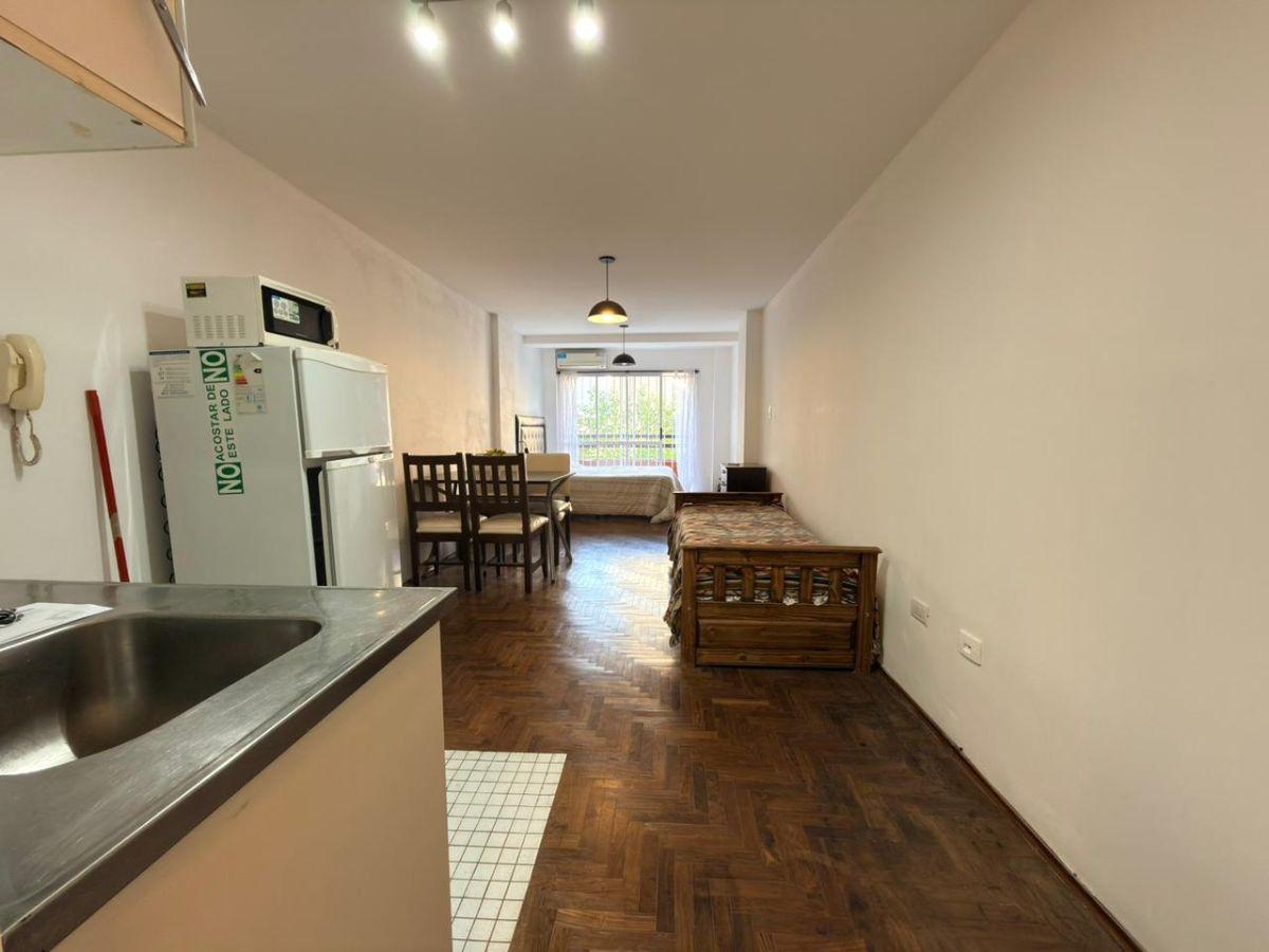 Monoambiente en Venta externo con Balcón a Mtrs. de Cañada