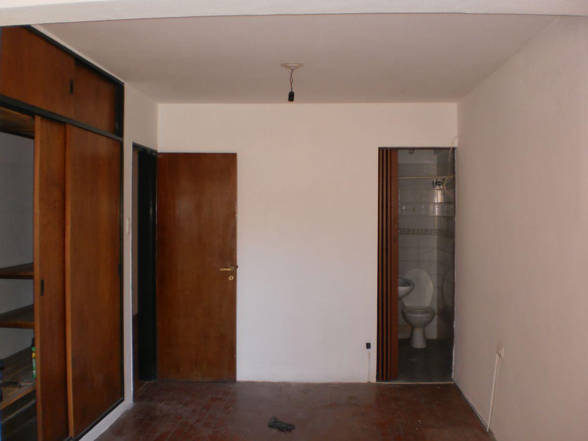 Foto de Alquiler Casa 3 Dormitorios C/ Patio y Cochera - Barrio Villa Marta, imagen 3