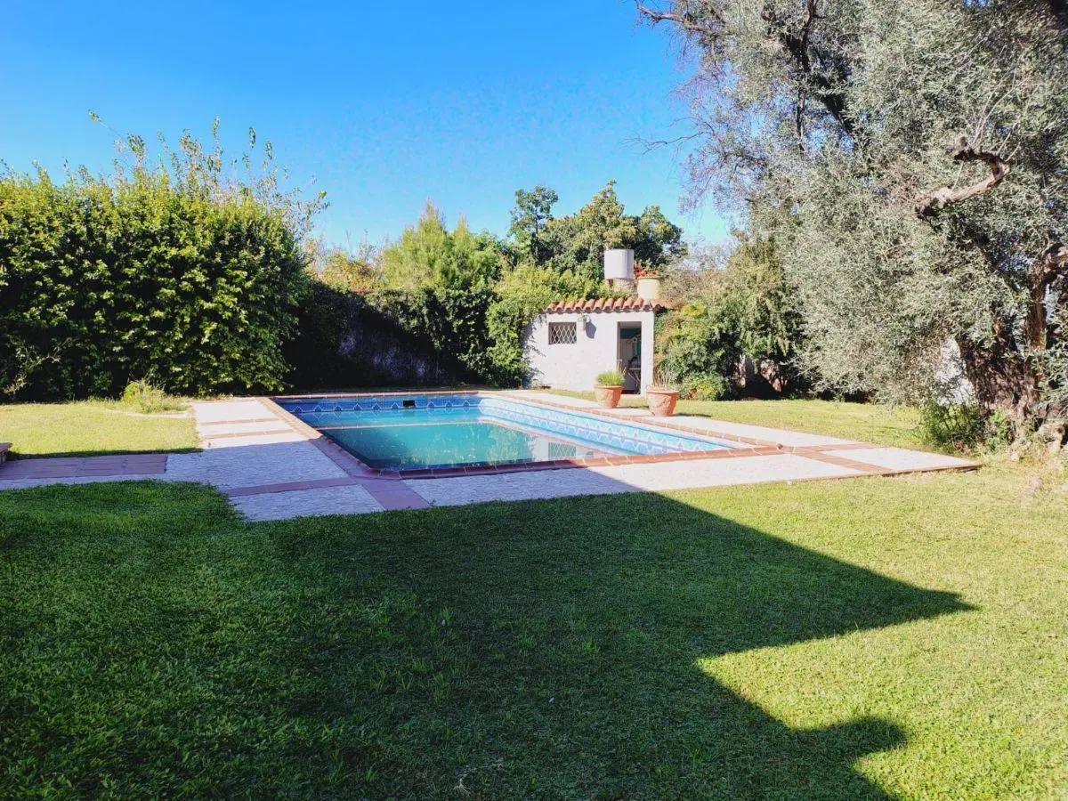 Alquiler Casa con Patio y Pileta - Barrio Villa Cabrera 4