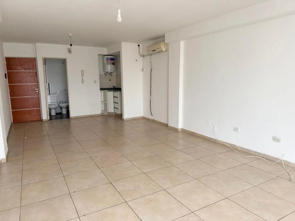 Venta Oficina Planta Libre con Kitchennete Centro 2