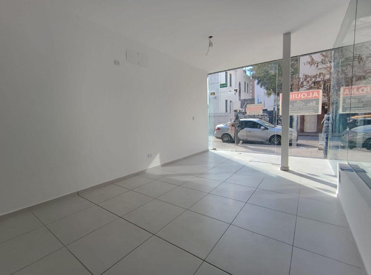 Foto de Alquiler LOCAL COMERCIAL Vidriado - Barrio Nueva Córdoba, imagen 5