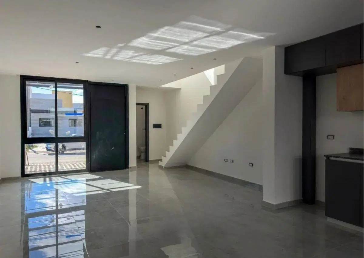 Alquiler Dúplex 2 Dormitorios con Vestidos + 2 Baños a Estrenar en Docta 5