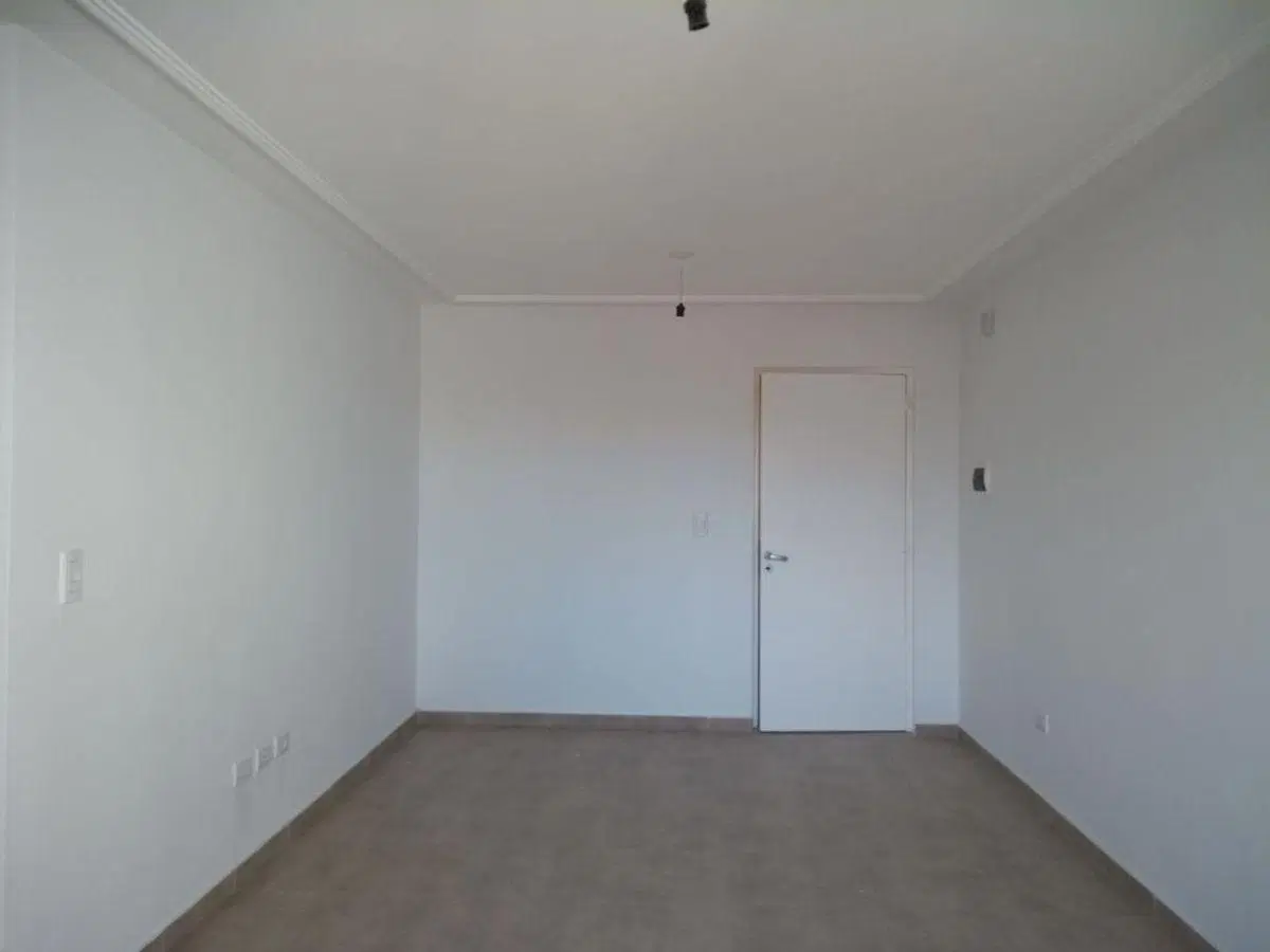 Alquiler Departamento 1 Dormitorio con Cochera en General Paz 2