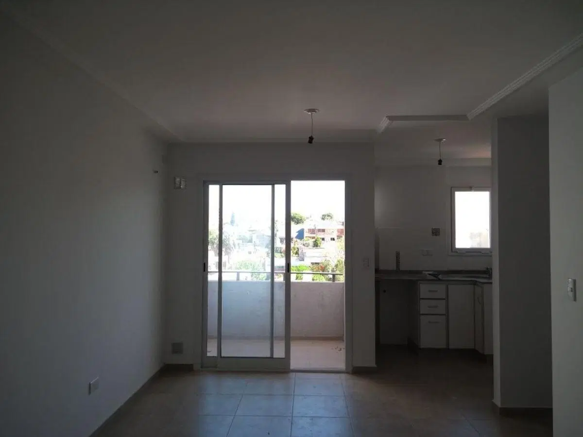 Alquiler Departamento 1 Dormitorio con Cochera en General Paz 3