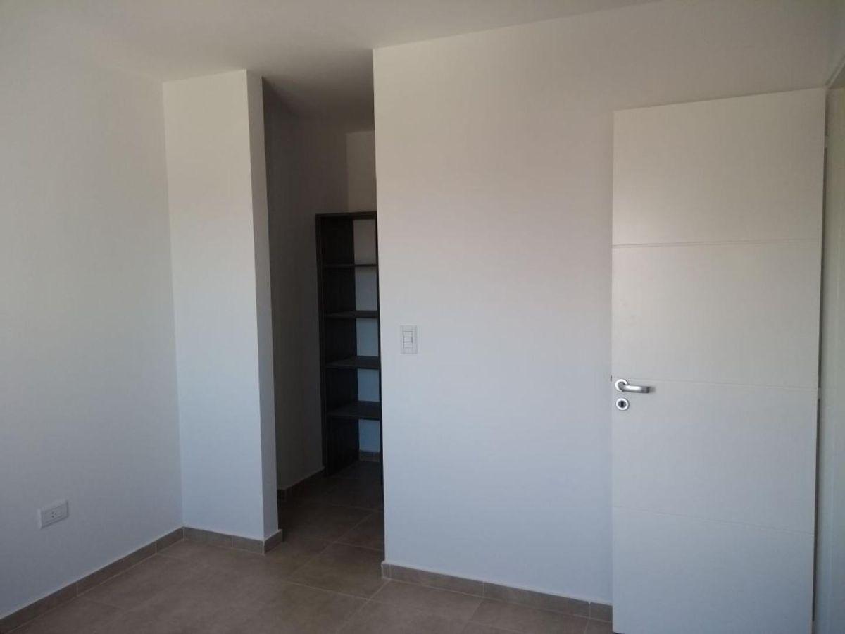 Foto de Alquiler Departamento 1 Dormitorio con Cochera en General Paz, imagen 5