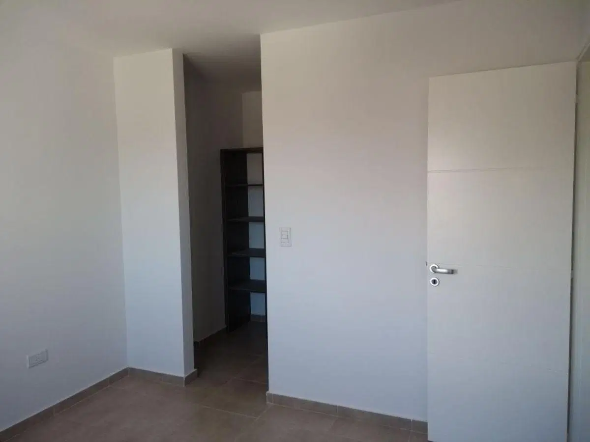 Alquiler Departamento 1 Dormitorio con Cochera en General Paz 5
