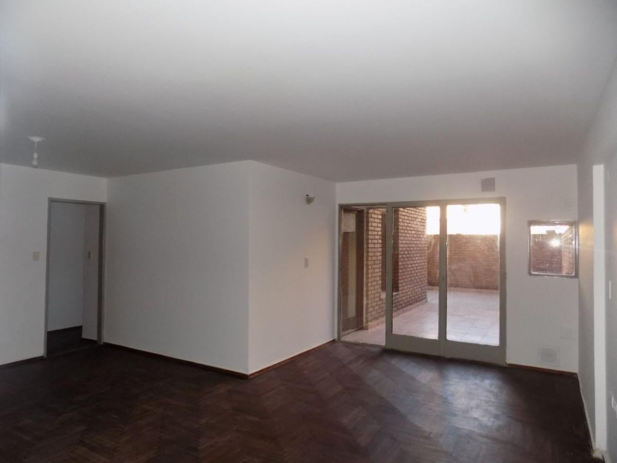 Foto de Alquiler Departamento 2 Dormitorios 2 Baños + Patio propio - Nueva, imagen 1