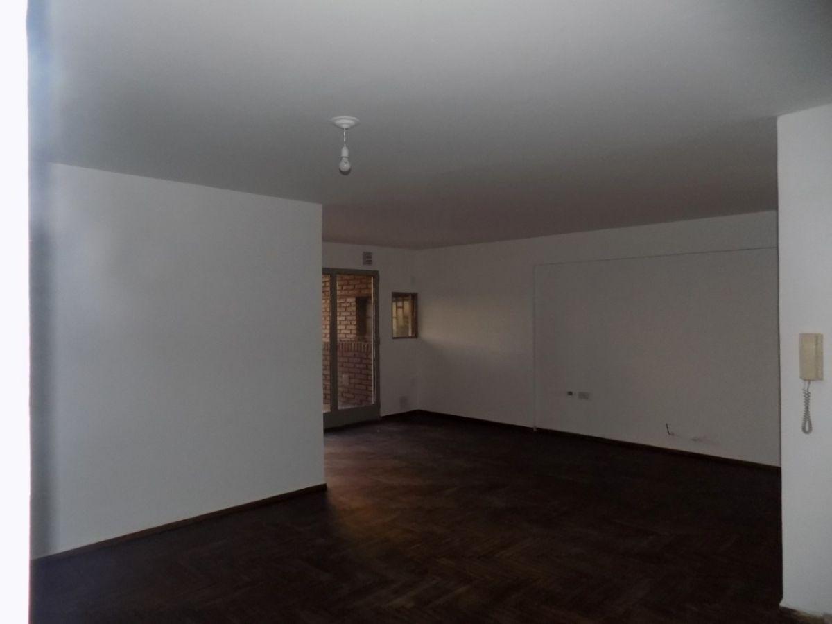 Foto de Alquiler Departamento 2 Dormitorios 2 Baños + Patio propio - Nueva, imagen 2
