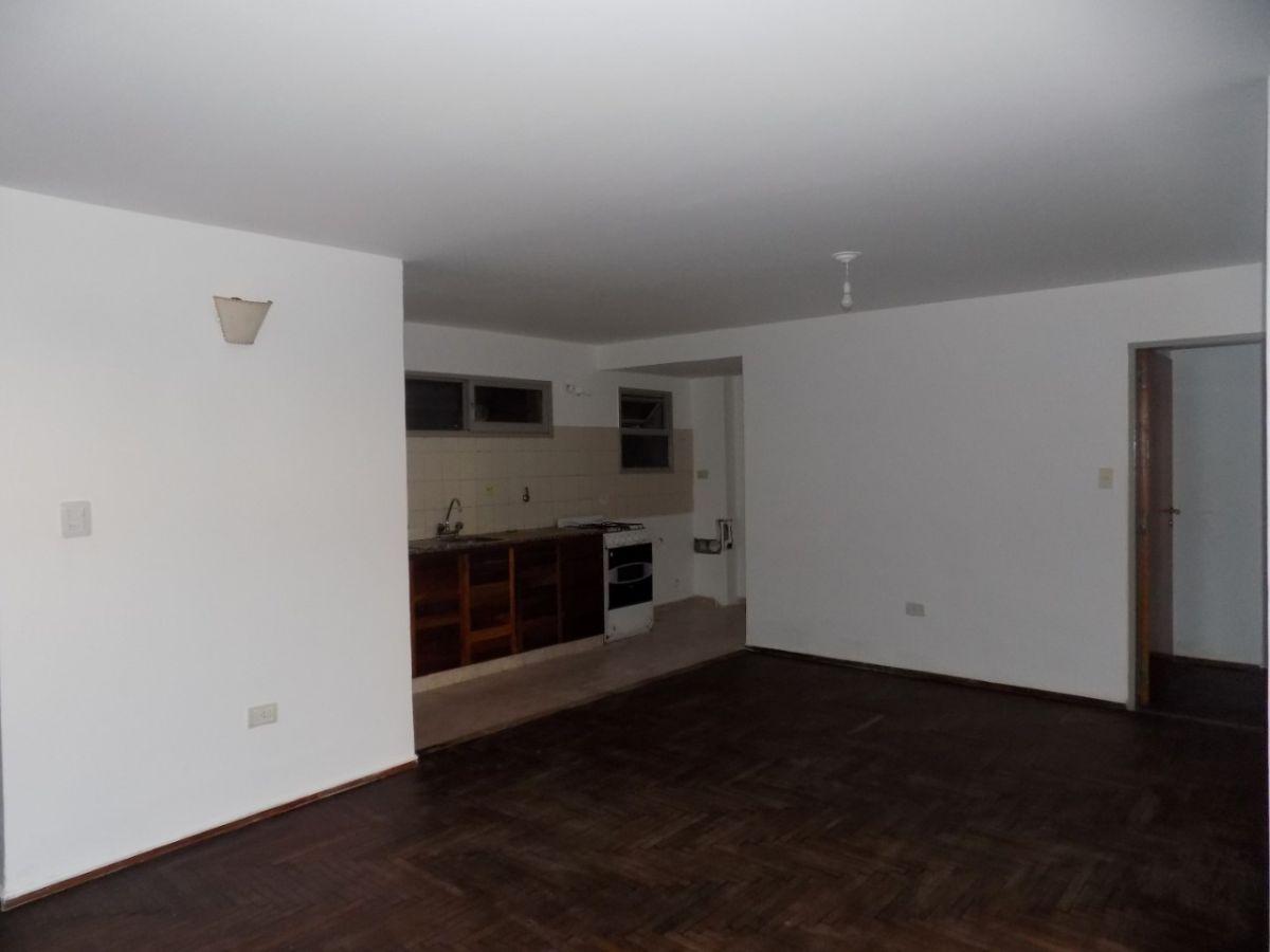 Foto de Alquiler Departamento 2 Dormitorios 2 Baños + Patio propio - Nueva, imagen 4