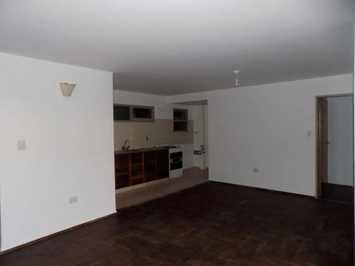 Alquiler Departamento 2 Dormitorios 2 Baños + Patio propio - Nueva Córdoba 4