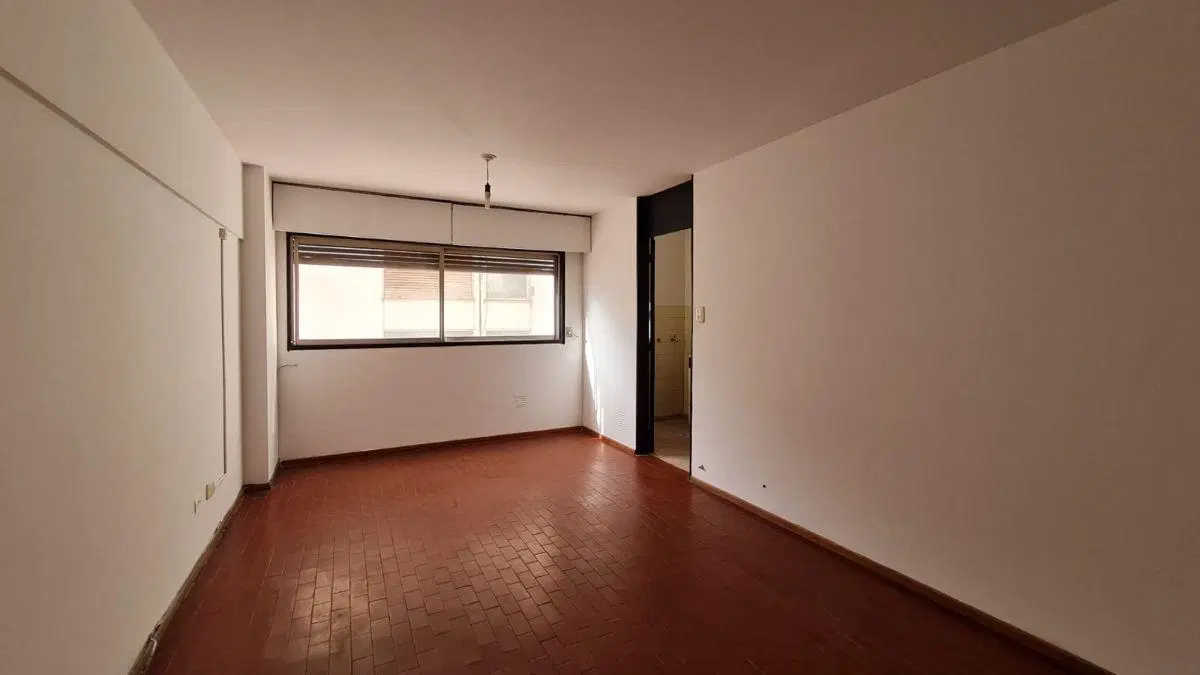 Departamento en Venta 1 Dormitorio Externo con Balcón - Centro 2