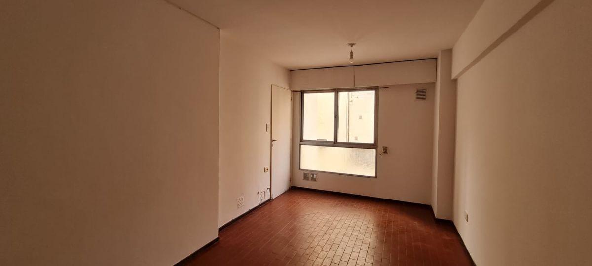 Foto de Departamento en Venta 1 Dormitorio sobre Avda. Estrada - Nueva Córdoba, imagen 2