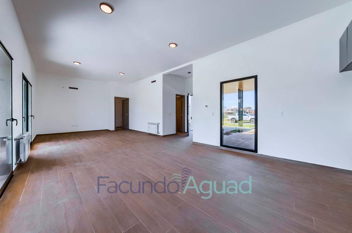 Foto de Casa en Venta 3 Dormitorios 3 Baños 1 Planta - Siete Soles, imagen 5