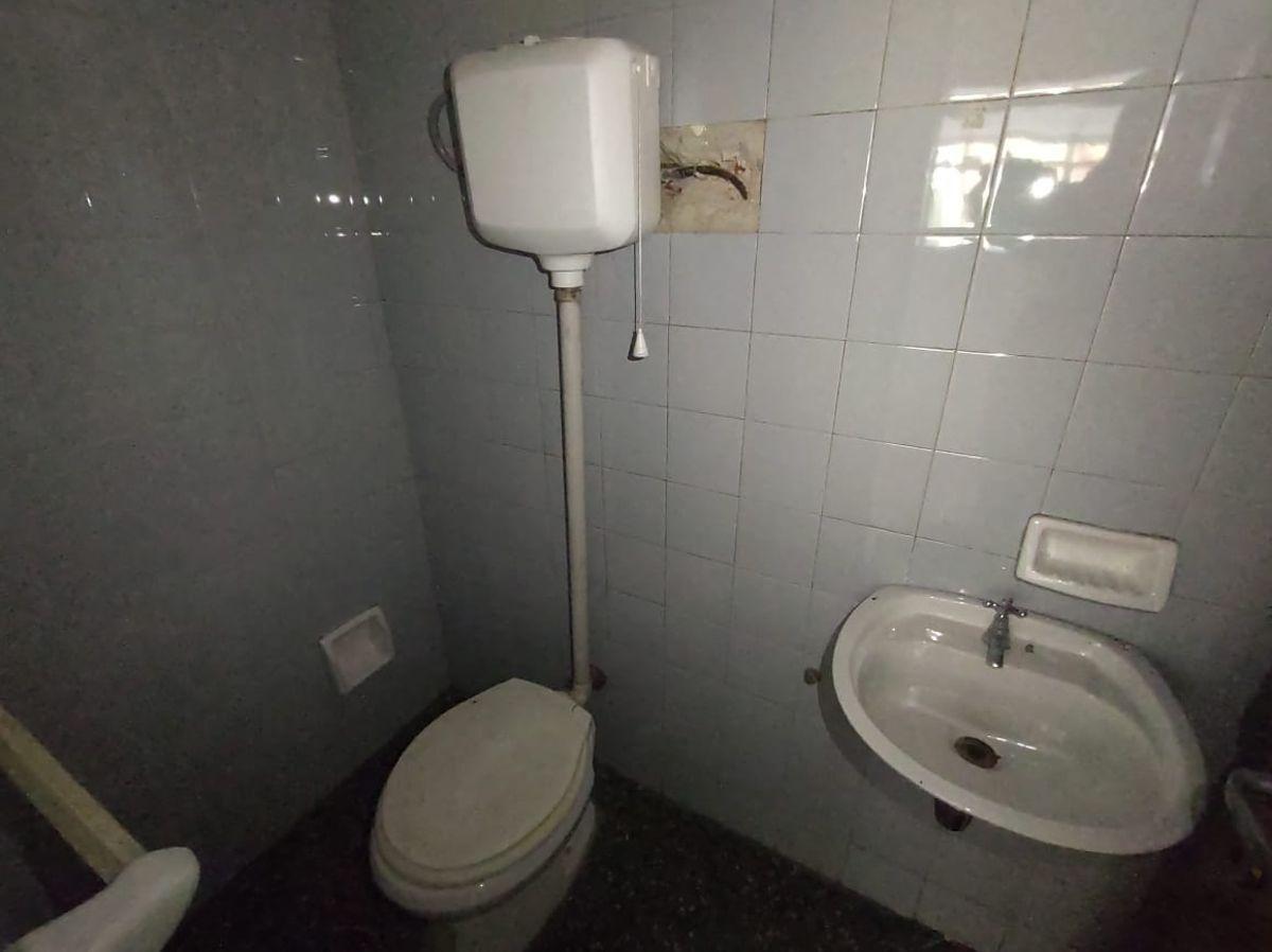 Foto de Alquiler Oficina Comercial dentro de Galería Planeta - Barrio Centro, imagen 4