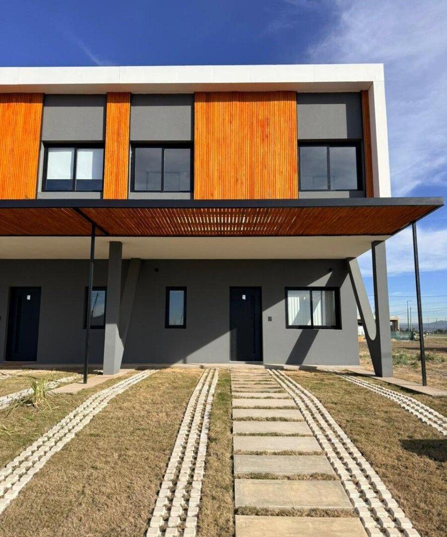 Foto de Dúplex - 3 Dormitorios - Campos de Manantiales, imagen 1