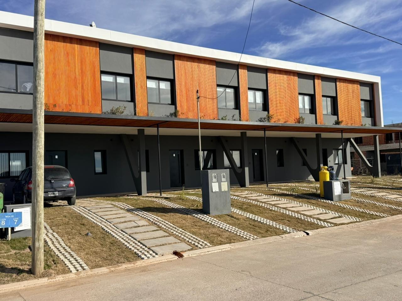 Foto de Dúplex - 3 Dormitorios - Campos de Manantiales, imagen 2