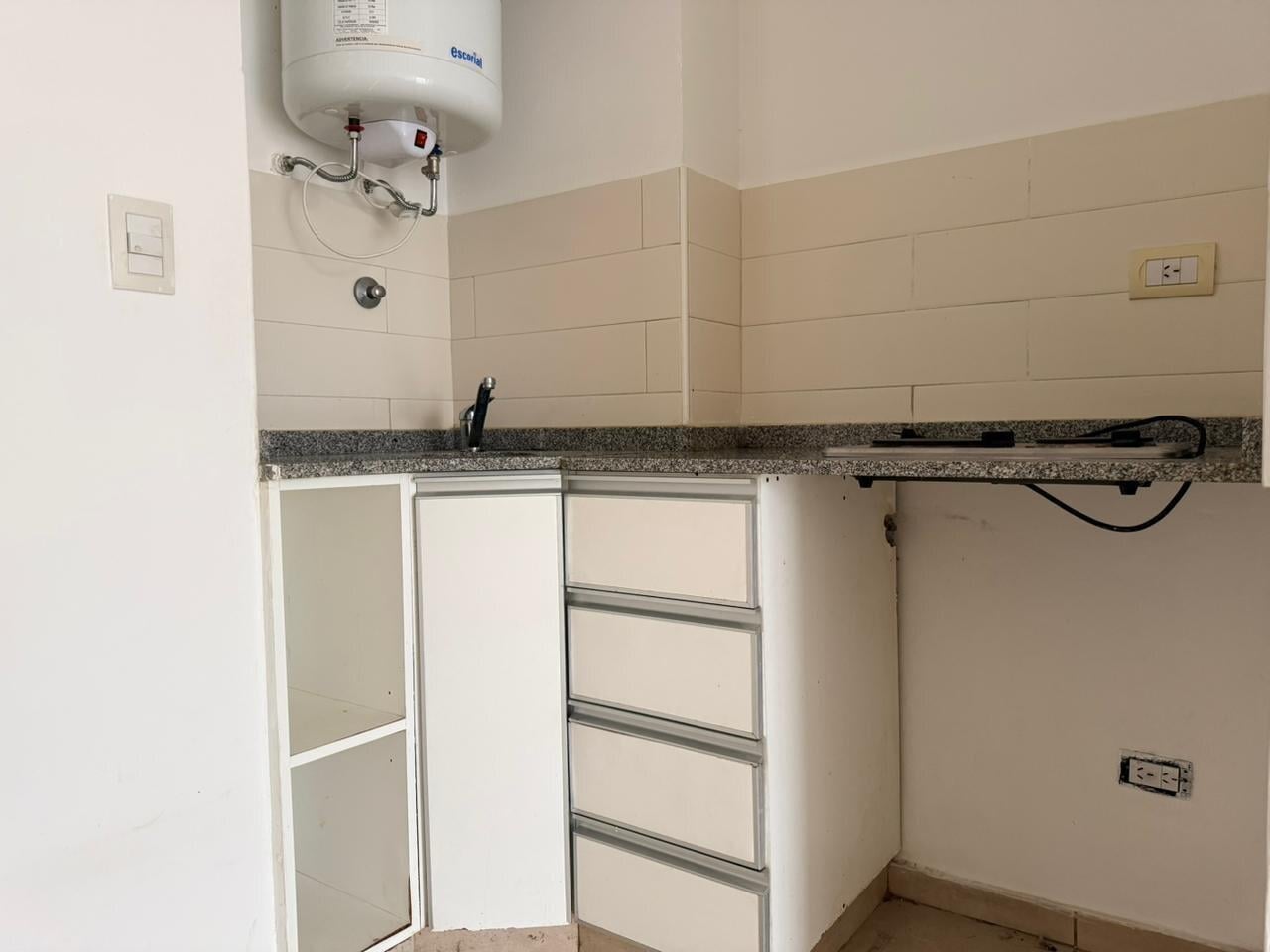 Foto de Oficina - Planta Libre + Baño - Centro, imagen 4