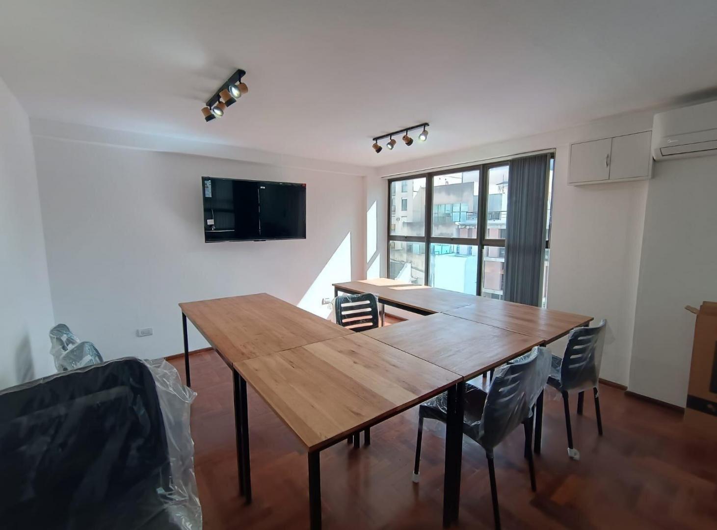 Foto de Alquiler Oficina Amoblada - Barrio Centro, imagen 2