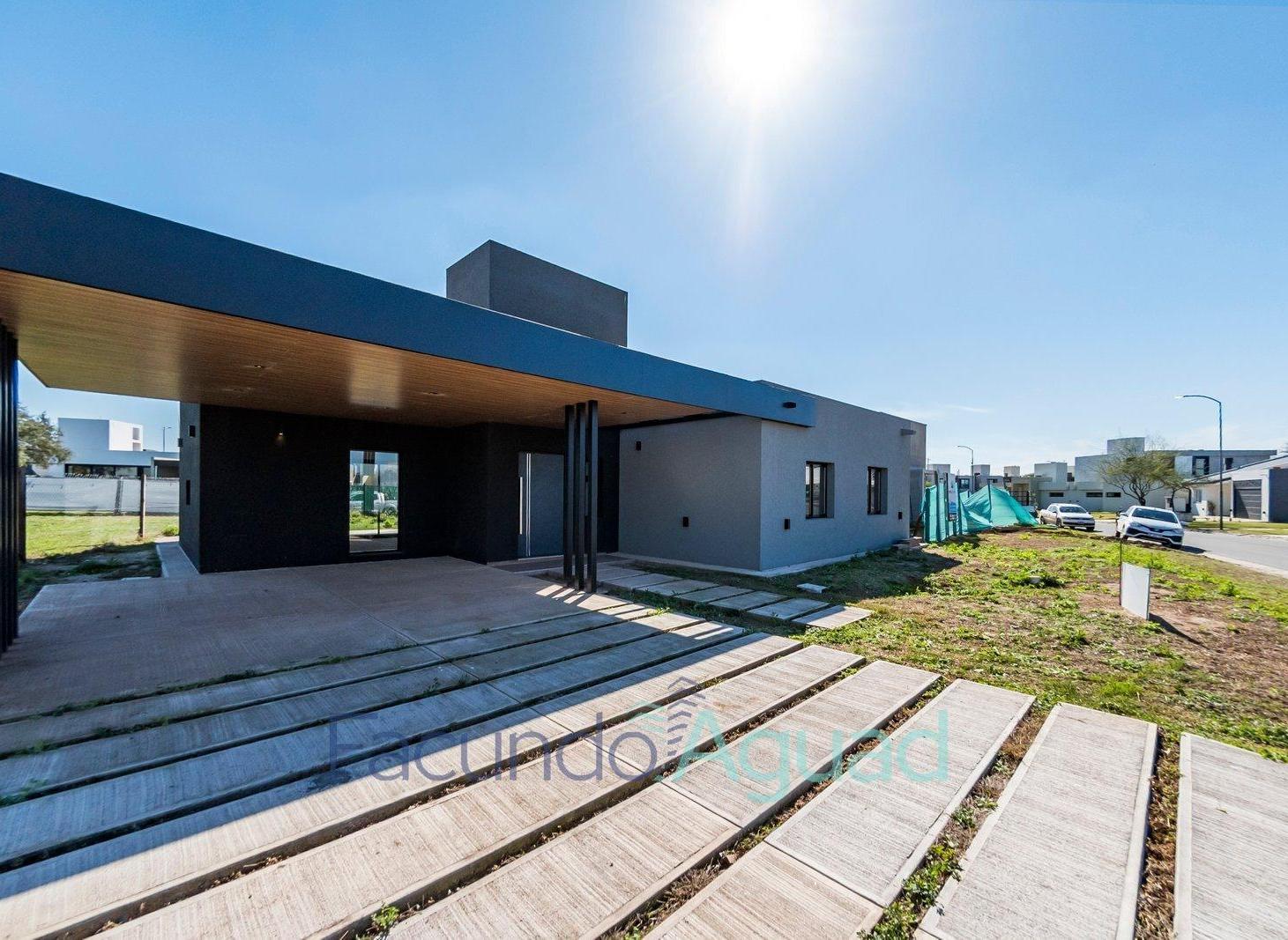 Foto de Casa - 3 Dormitorios 3 Baños - Siete Soles, imagen 1