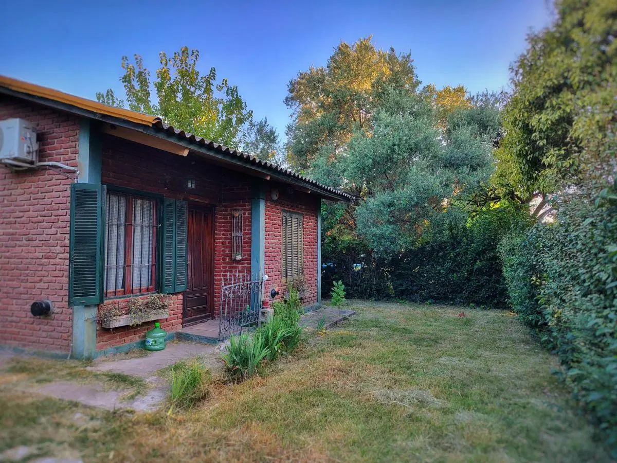 Casa con amplio dormitorio. VENTA 2