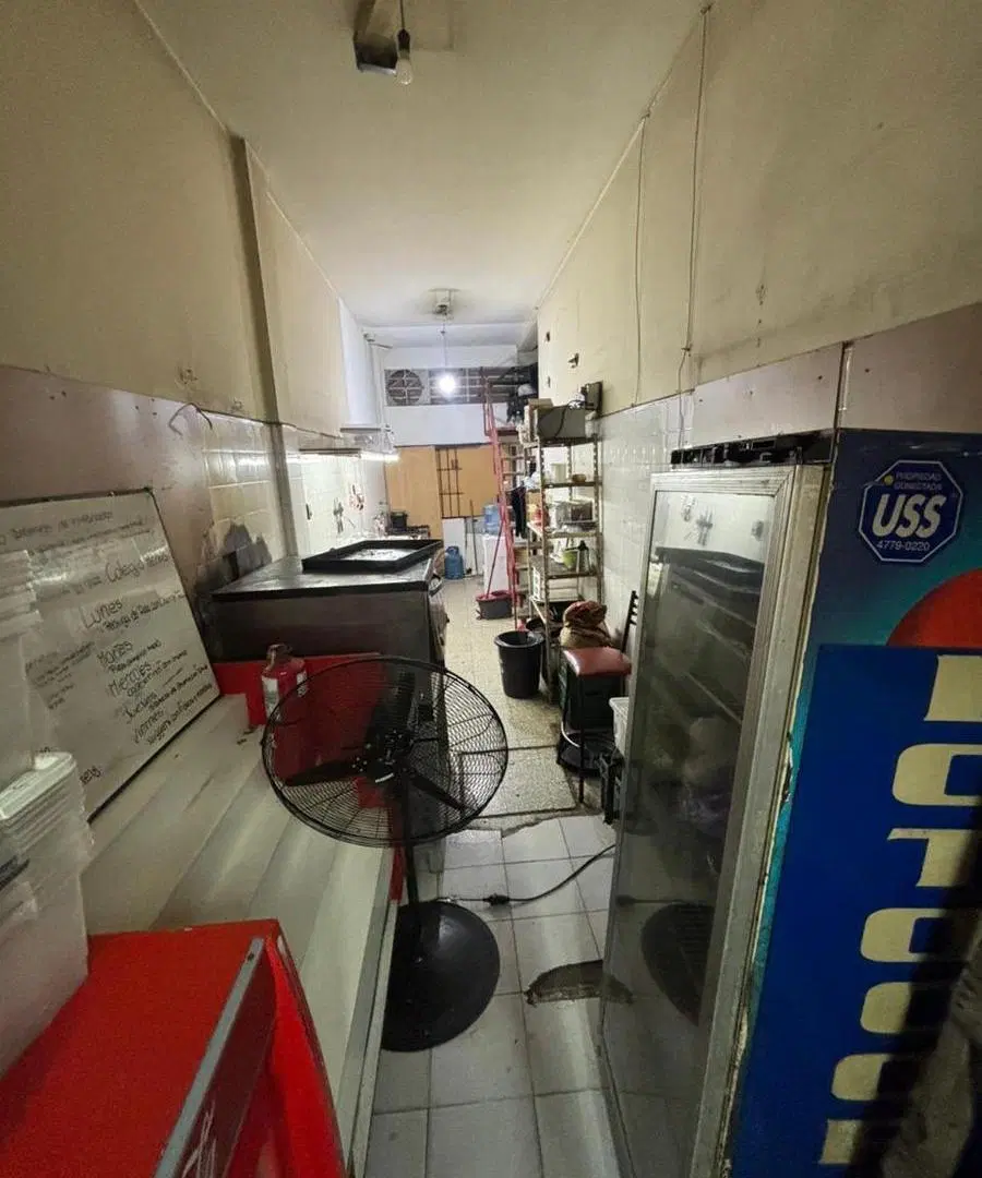 Local en Constitución | Excelente Vidriera | Zona Comercial Activa 1