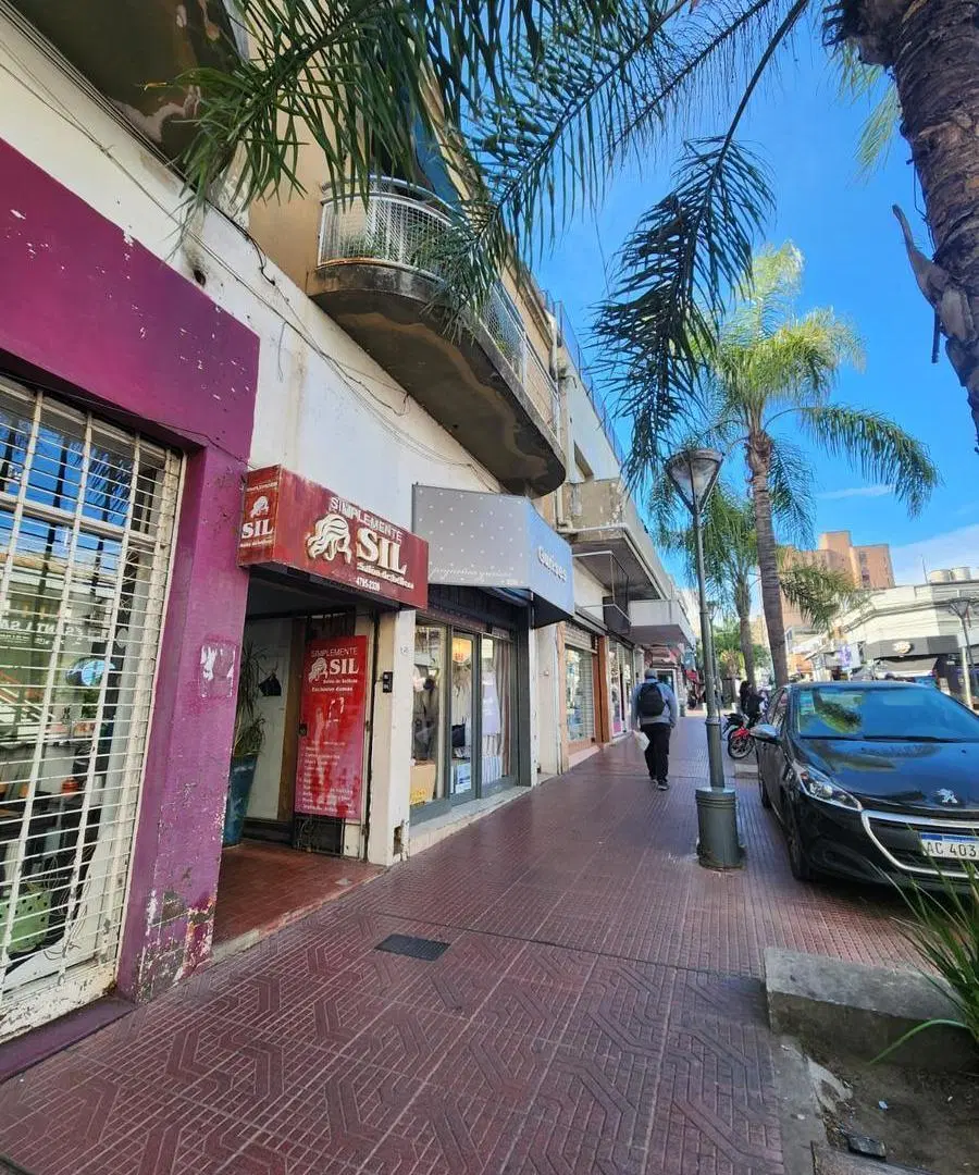 Local en S.Fer.-Vias/Centro 1