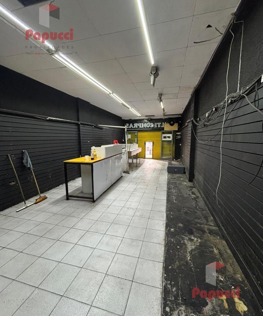 Foto de Local en Constitución | Excelente Vidriera | Zona Comercial Activa, imagen 4
