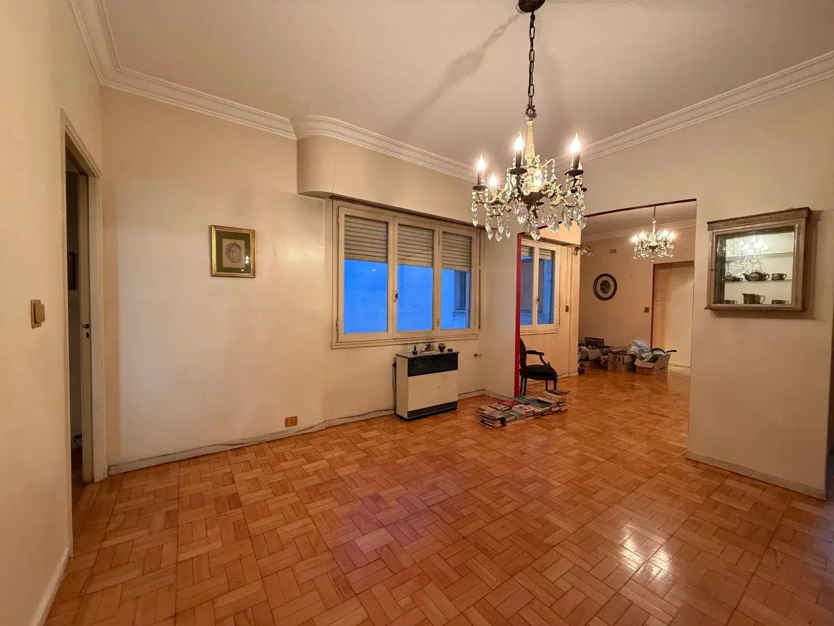 Exclusivo Semipiso de Categoría en Recoleta - 4 Ambientes con Dependencia 5