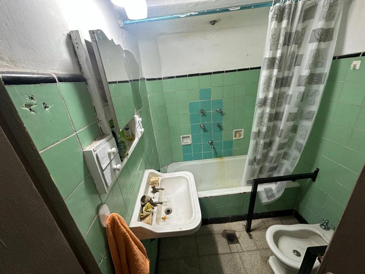 Casa de Pasillo Unico a Reciclar en Su Totalidad 4