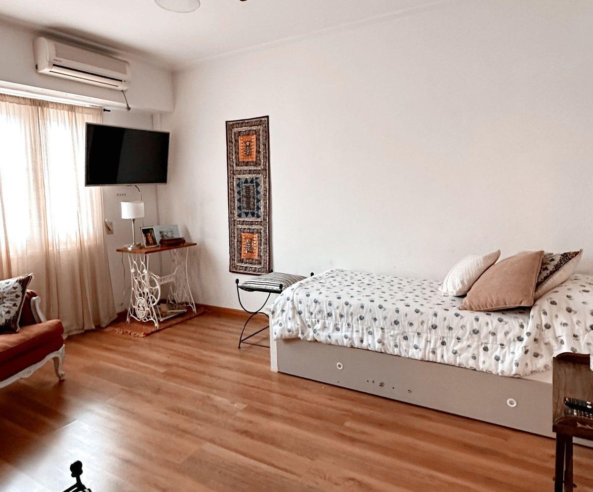 Santa Fe 2440 Departamento 3 Dorm. + Comodín 1