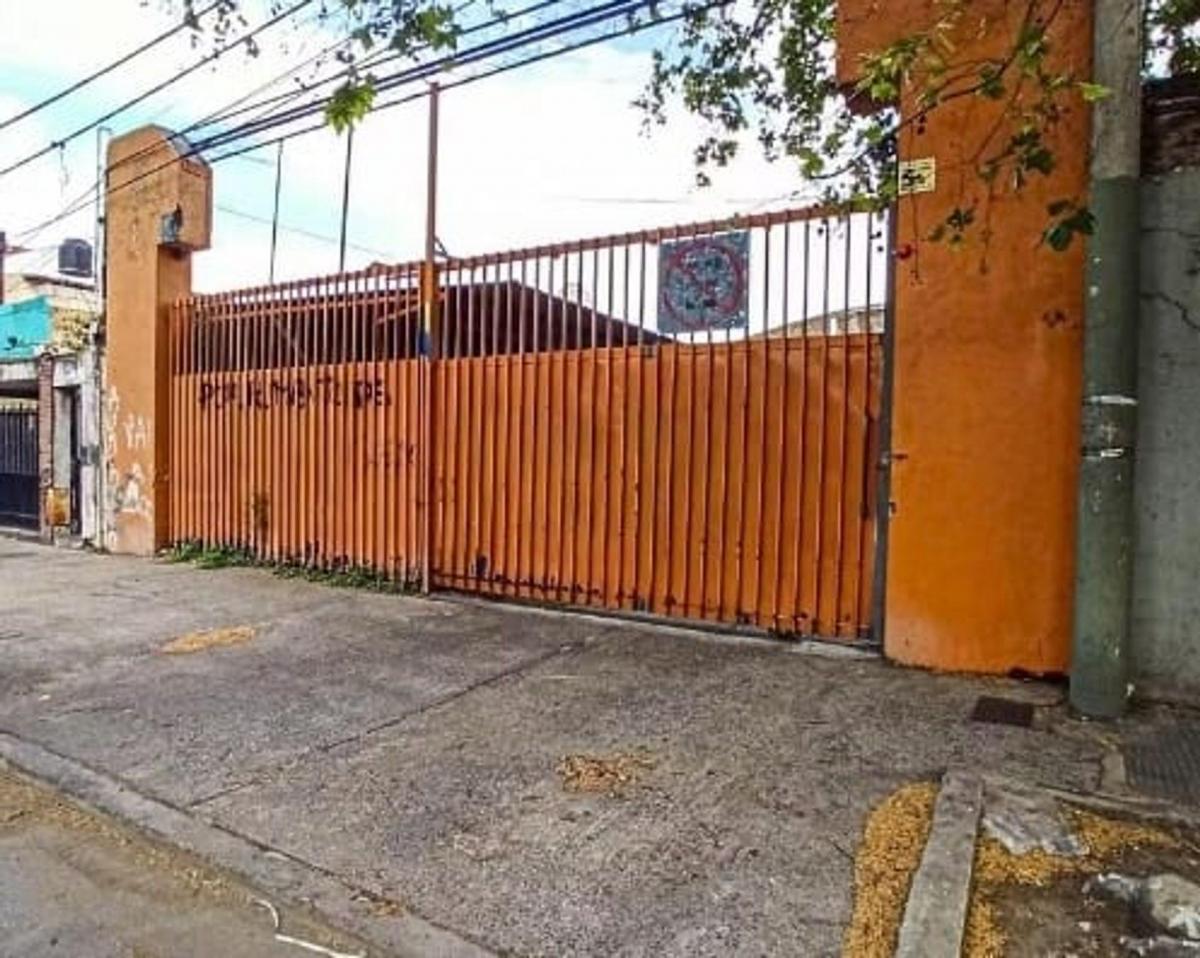 Venta Galpon Bv Oroño y Amenabar 5