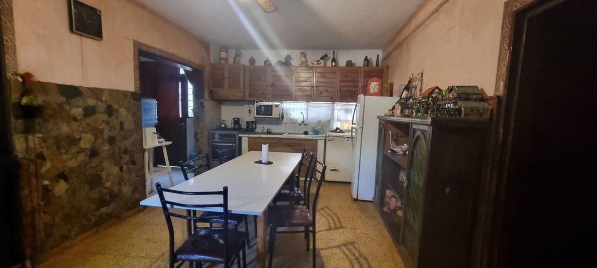 Venta Casa 2 Familias + Galpon Al Frente 1