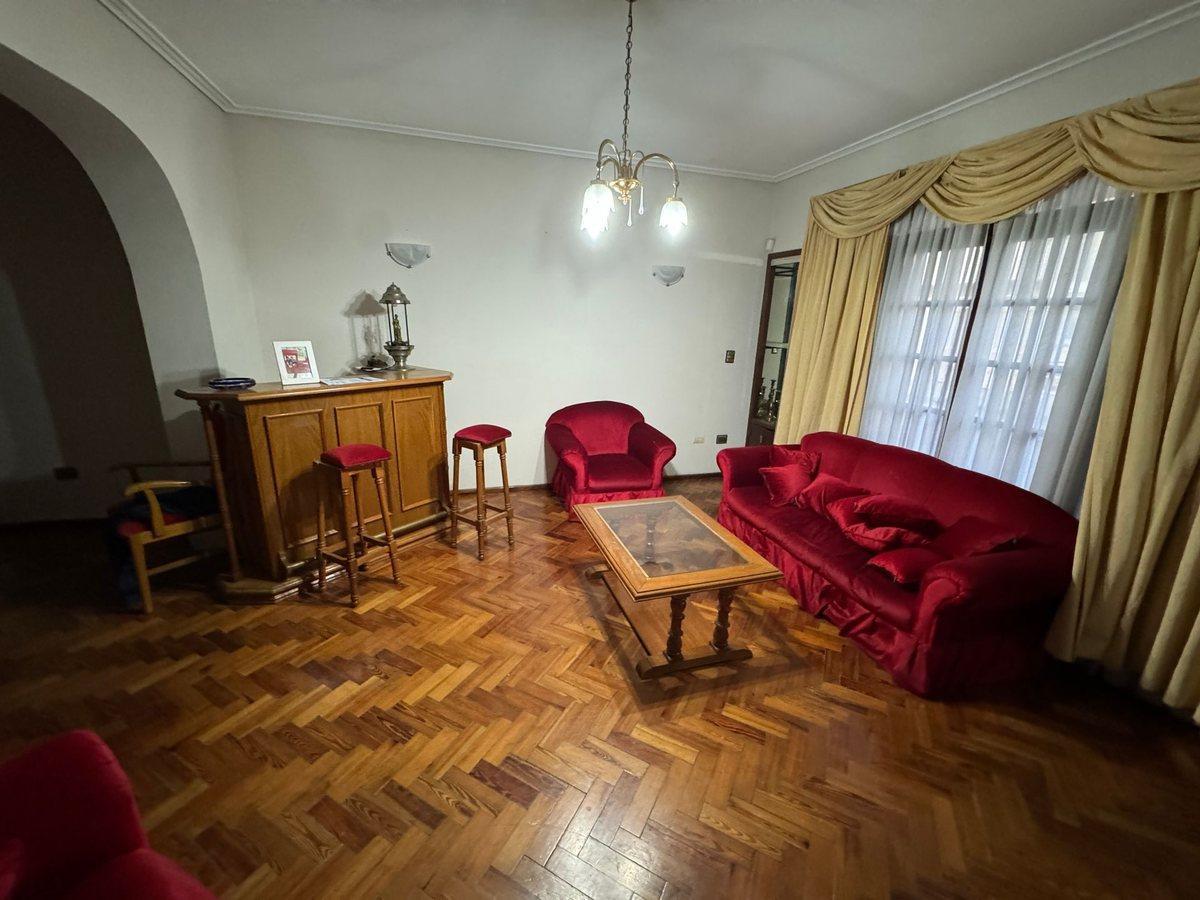 Casa 3 Dorm Baños en Suite, Pileta, Quincho 4