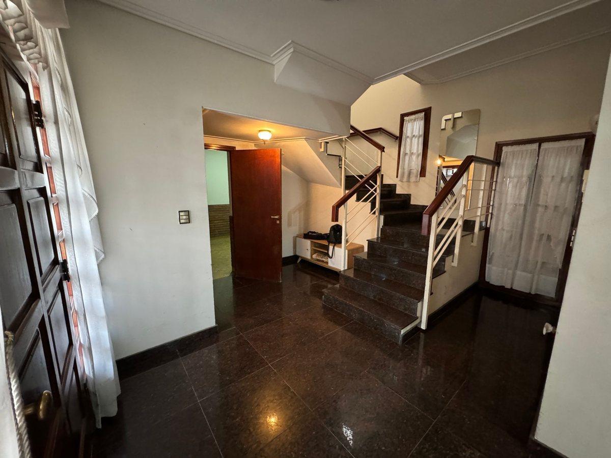 Casa 3 Dorm Baños en Suite, Pileta, Quincho 5