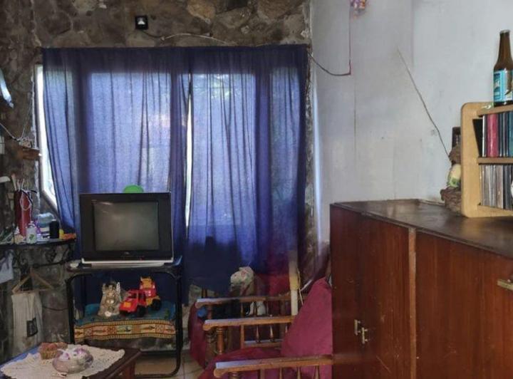 VENTA CASA 2 FAMILIAS + GALPON AL FRENTE 2