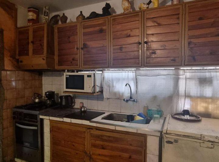 VENTA CASA 2 FAMILIAS + GALPON AL FRENTE 3