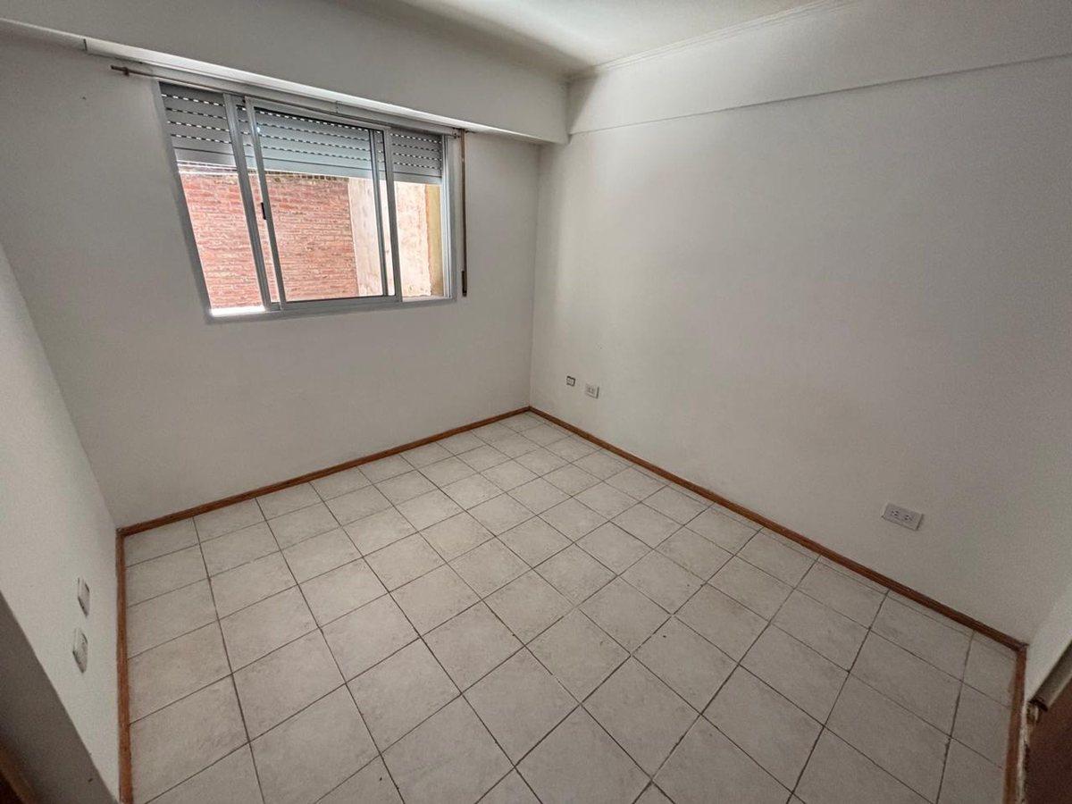 Foto de VENTA DEPARTAMENTO 1 DORMITORIO 2 PATIOS PICHINCHA, imagen 4