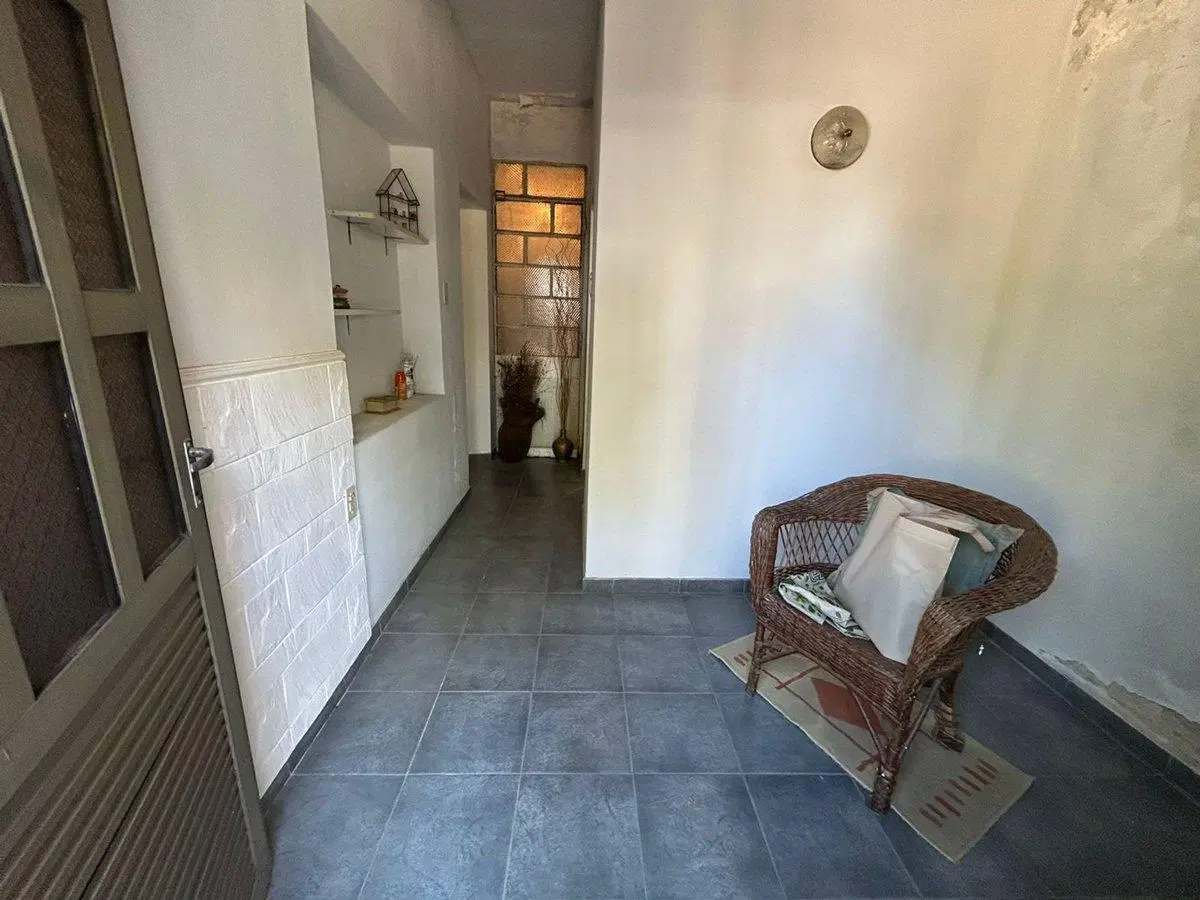 VENTA CASA AL FRENTE CON DEPARTAMENTO INTERNO 4