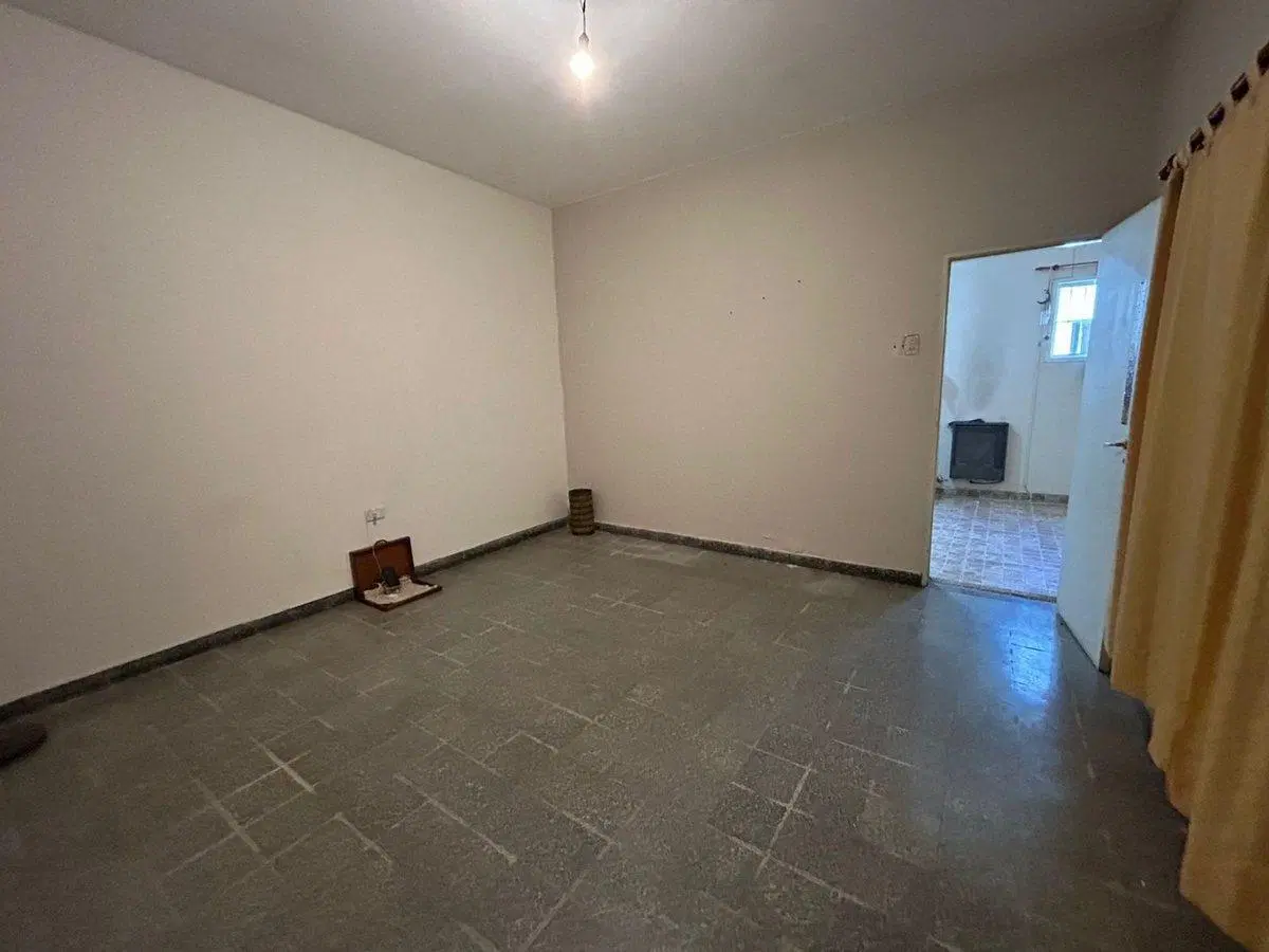 VENTA CASA AL FRENTE CON DEPARTAMENTO INTERNO 2