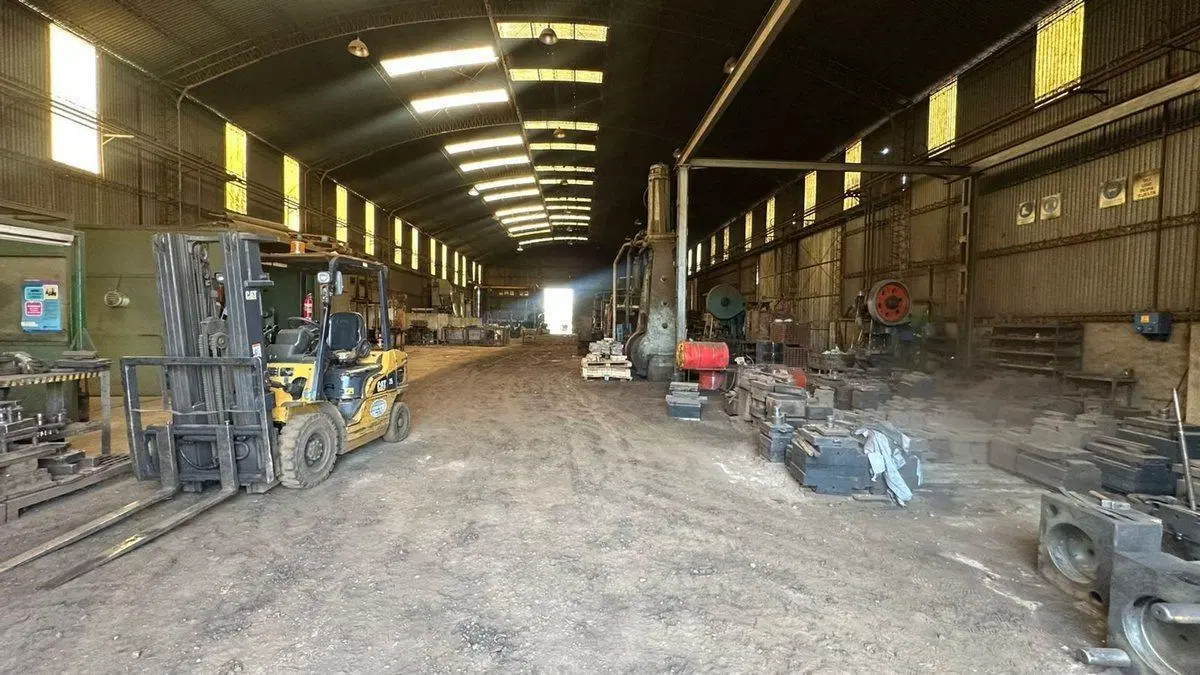 VENTA EMPRESA METALURGICA - GALPON - GRUA - GAS 4
