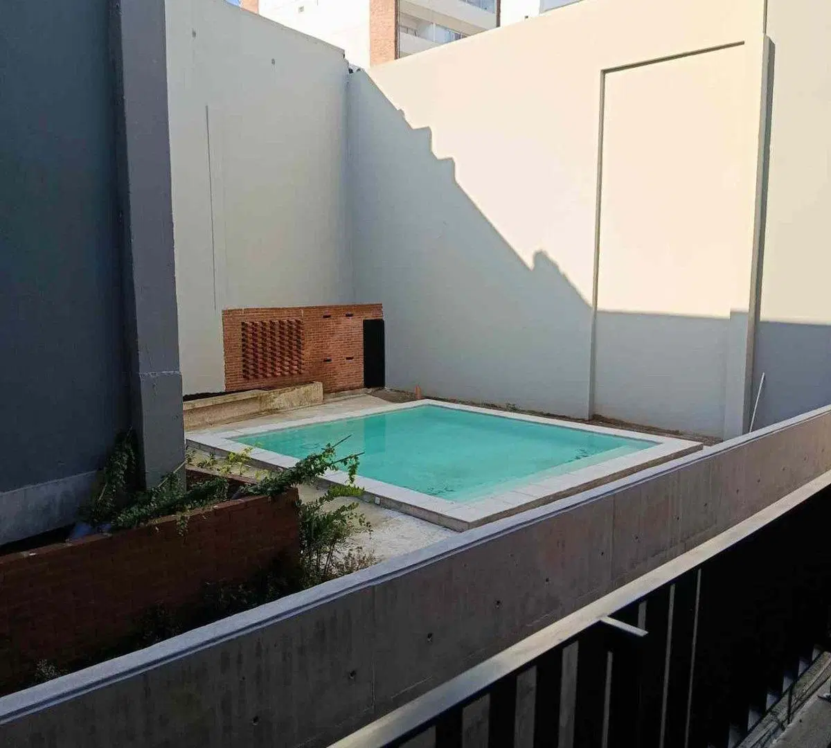 LOFT CON PATIO EN PICHINCHA APTO PROFESIONAL 4